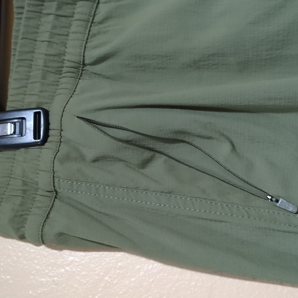 Bass Outdoor Men's Olive Green Cargo Jogger Pants XL - Picture 9 of 16